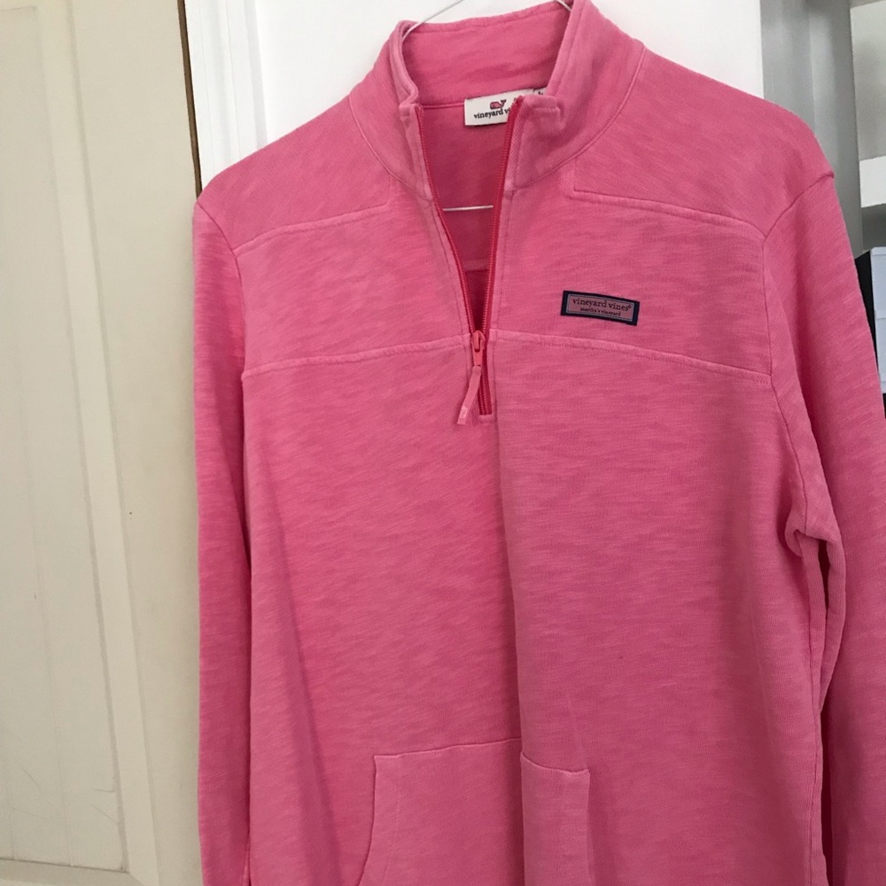Pink Vineyard Vines Womens pullover!